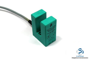 PEPPERLFUCHS-SJ15-WO-INDUCTIVE-SLOT-SENSOR3_675x450.jpg