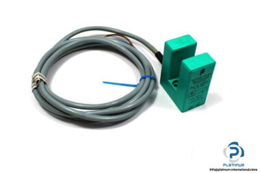 PEPPERLFUCHS-SJ15-WO-INDUCTIVE-SLOT-SENSOR_675x450.jpg