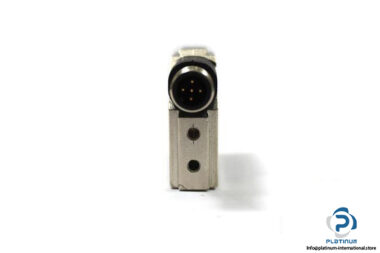 PEPPERLFUCHS-UB800-F12P-EP-V15-ULTRASONIC-SENSOR3_675x450.jpg