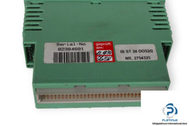 phoenix-contact-IB-ST-24-DO32_2-digital-output-module-used-2