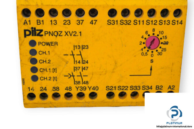 pilz-PNOZ-XV2.1-30SEC-2S-2SZ-safety-relay-(used)-1