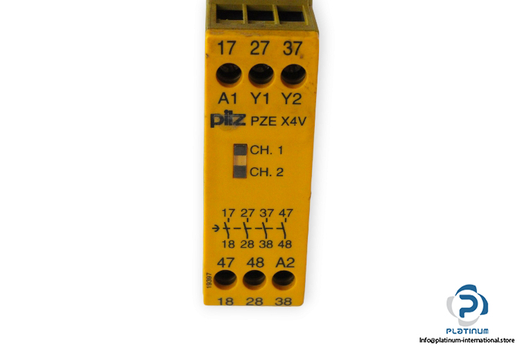 pilz-PZE-X4V-3SEC-4S-safety-relay-(used)-1