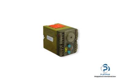 pilz-P1E-2NK_UH_220V_110V-2U-relay-timing-monitor