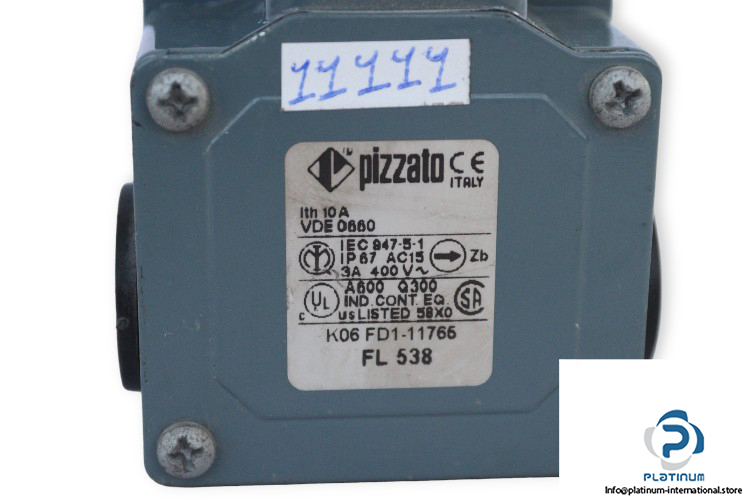 pizzato-FL-538-limit-switch-(used)-1