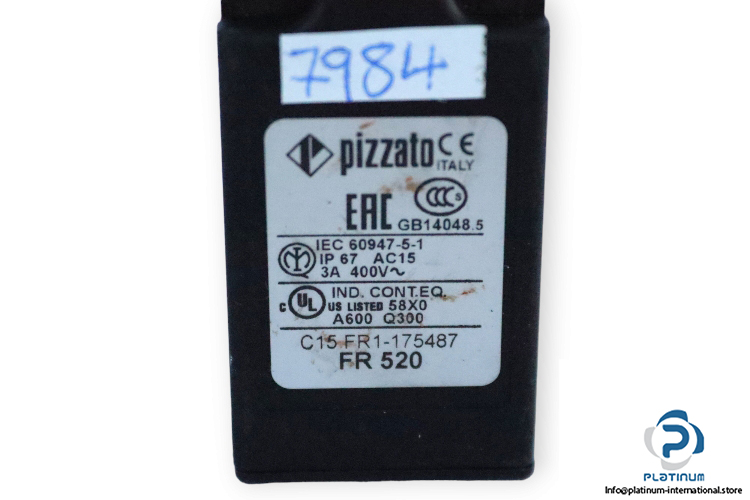 pizzato-FR-520-limit-switch-(new)-1