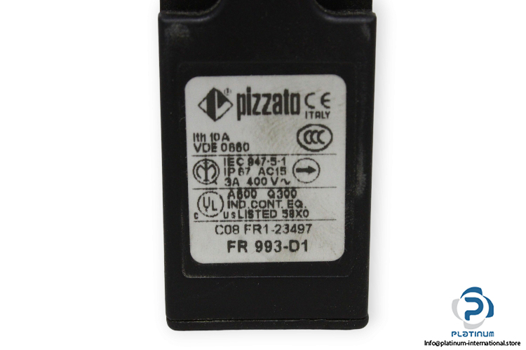 pizzato-FR-993-D1-safety-switch-(new)-1