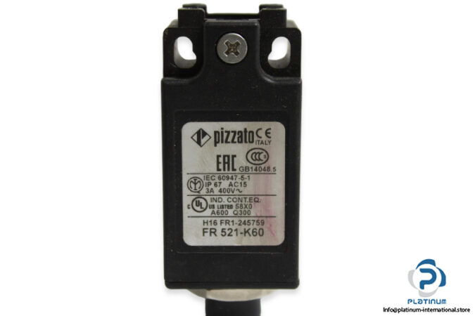 pizzato-fr-521-k60-limit-switch-1