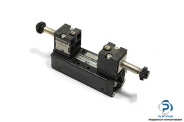 Pneumax-1011.52.3.5.M4R-double-solenoid-valve