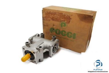 POGGI-2012-R11-D12-3-WAY-RIGHT-ANGLE-GEARBOX-WITH-HOLLOW-SHAFT_675x450.jpg