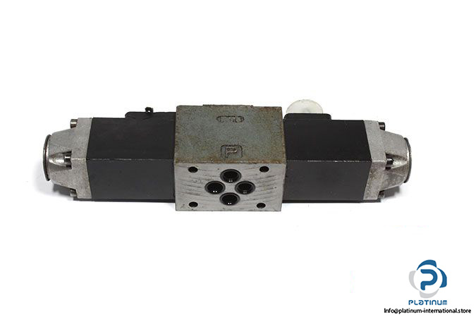 rexroth-4-we-6-d51_oag24nz5l-solenoid-operated-directional-valve-1