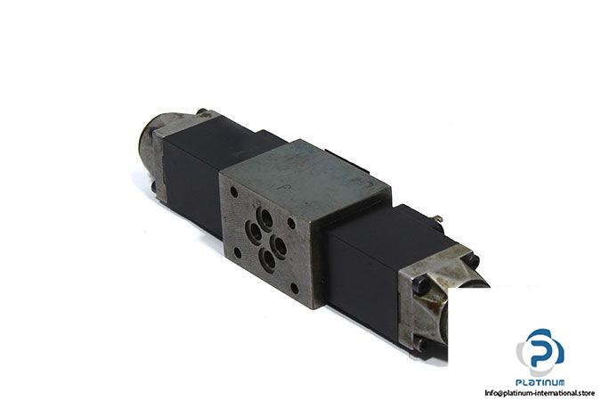 rexroth-4-we-6-j51_ag24nz4-solenoid-operated-directional-valve-1
