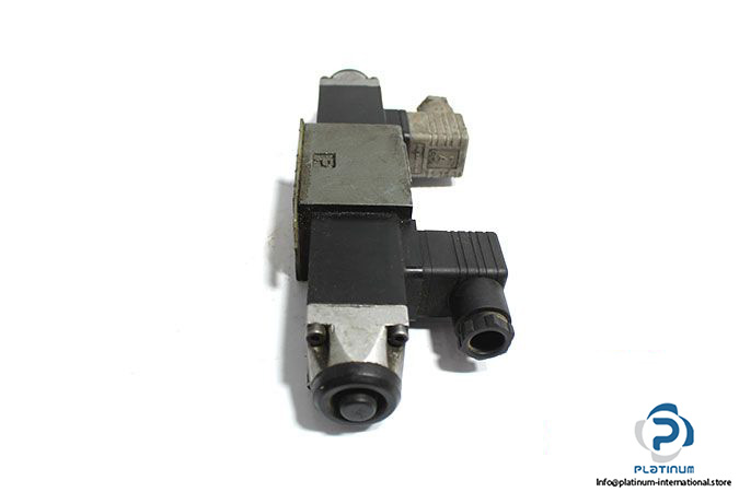 rexroth-4we-6-j52_a-g24nz4-solenoid-operated-directional-valve-1