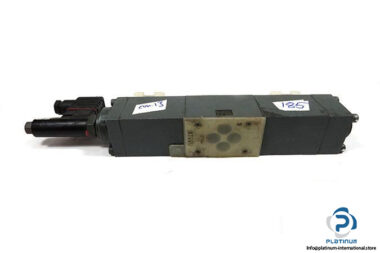 REXROTH-4WRE-6W08-1124Z4M-PROPORTIONAL-DIRECTIONAL-VALVE-3_675x450.jpg