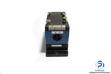 rexroth-580-370-000-1-pneumatic-valve-1