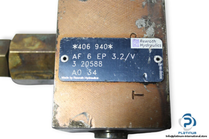 rexroth-R900406940-pressure-gauge-isolator-valve-used-3