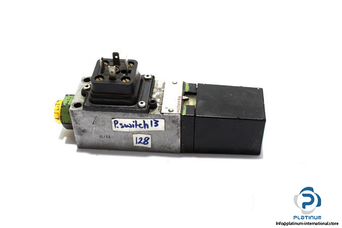 rexroth-hed-40-a15_100-z14-piston-type-pressure-switch-2