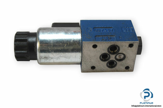 rexroth-m-3sed-6-uk13_350-c-g24-n9k4-directional-seat-valve-coil-r901104847-3