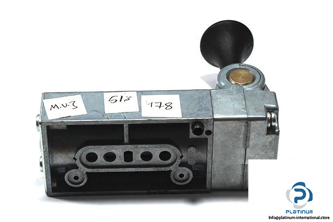 rexroth-mecman-563-123-055-0-hand-lever-valve-1