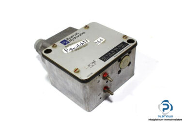 rexroth-R900227650-hed-3-oa-36_400-k6l24-bourdon-tube-pressure-switch