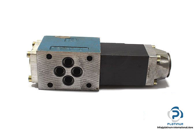 rexroth-r900466858-solenoid-operated-directional-valve-1