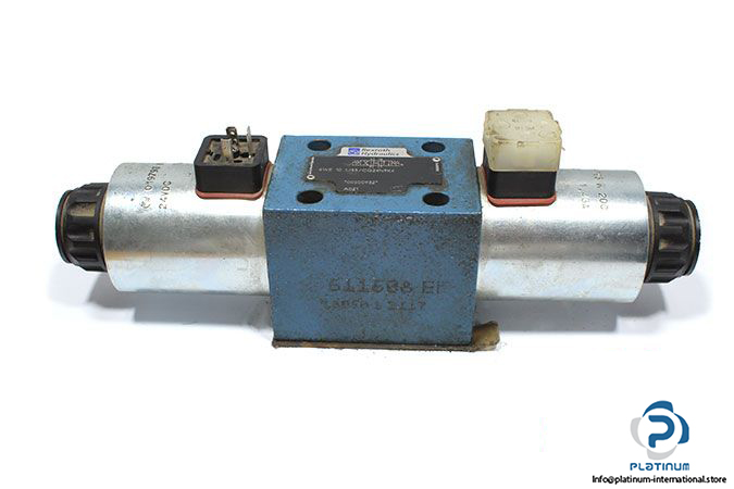 rexroth-r900500932-solenoid-operated-directional-valve-1