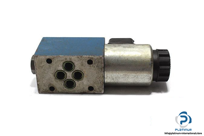 rexroth-r900554753-solenoid-operated-directional-valve-1