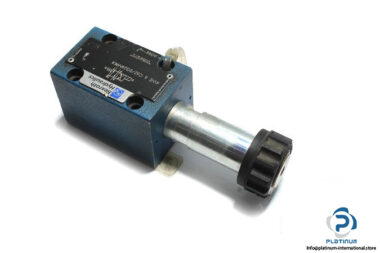 Rexroth-R900561272-solenoid-operated-directional-valve