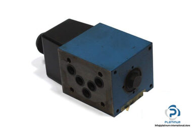 rexroth-r900592701-solenoid-operated-directional-valve-1