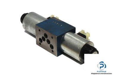 rexroth-r900599646-solenoid-operated-directional-valve-1