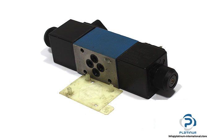 rexroth-r900911762-solenoid-operated-directional-valve-coil-071030-l-3003-1