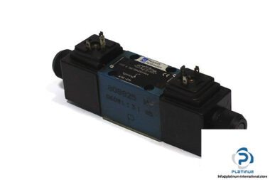 rexroth-R900911762-solenoid-operated-directional-valve-coil-071030-l-3501