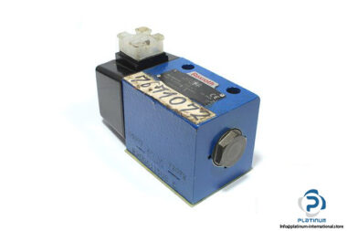 Rexroth-R900912496-solenoid-operated-directional-valve