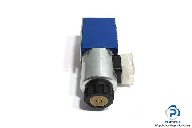 rexroth-r900915873-solenoid-operated-directional-valve-1