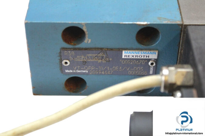 rexroth-r900920670-proportional-directional-valve-1