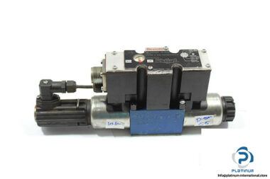 rexroth-r900925657-proportional-directional-control-valve-with-integrated-electronic