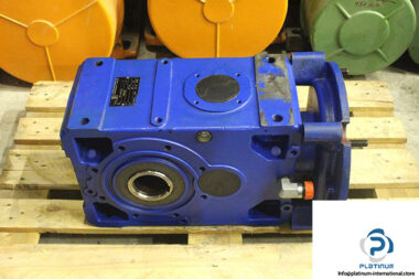 rossi-MR-CI-160-UO2A-bevel-helical-gear-motor