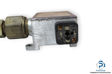 sauter-dsa46-f001-a2103b-pressure-switch-2