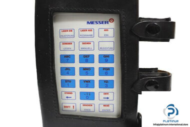 SCEMTEC-SHT3-HAND-HELD-TERMINAL3_675x450.jpg