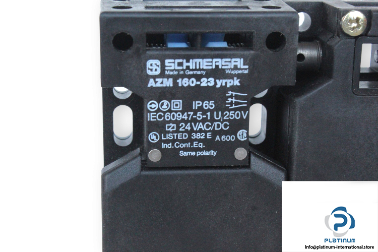 schmersal-AZM-160-23YRPK-solenoid-interlock-switch-(New)-1