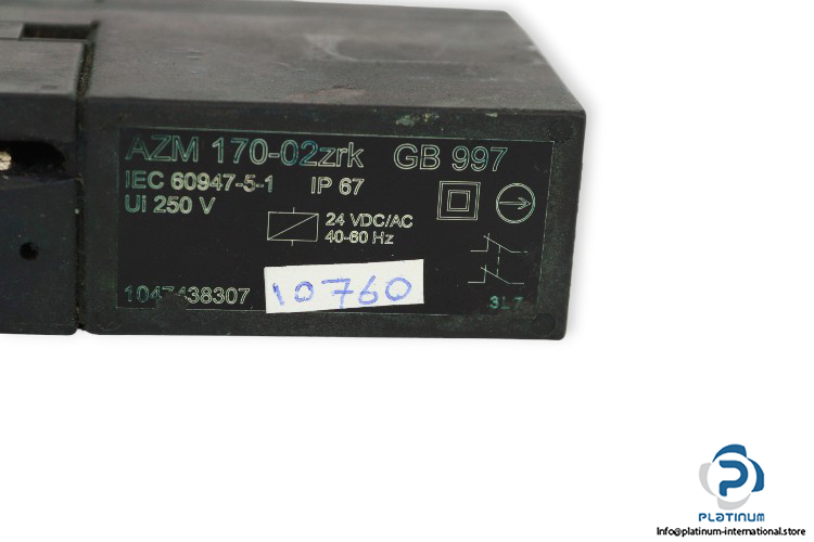 schmersal-AZM-170-02ZRK-safety-switch-(Used)-1