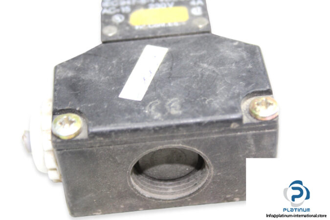 schmersal-az-15zvrk-1762-safety-switch-2