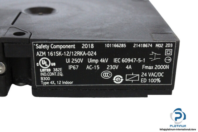 schmersal-azm-161sk-12_12rka-024-solenoid-interlock-new-2