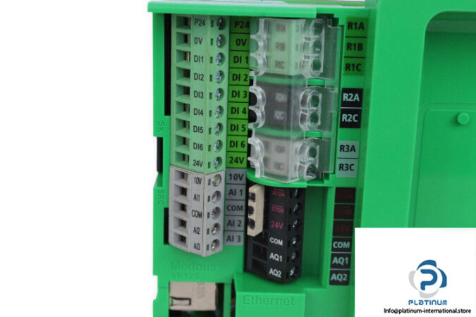 schneider-EAV67703-V2.3IE25-control-block-ports-(used)-2