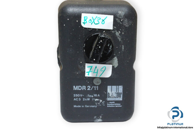 schneider-MDR2_11-pressure-switch-used-3