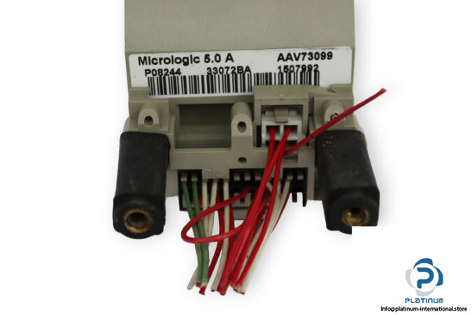 schneider-MICROLOGIC-5-0-A-5000-A-control-unit-used-4