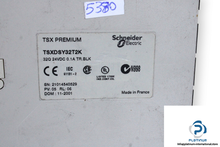 schneider-TSXDSY32T2K-discrete-output-module-used-2