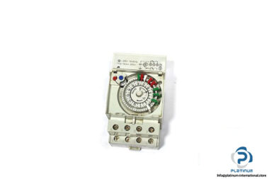 schneider-electric-15337-mechanical-time-switch