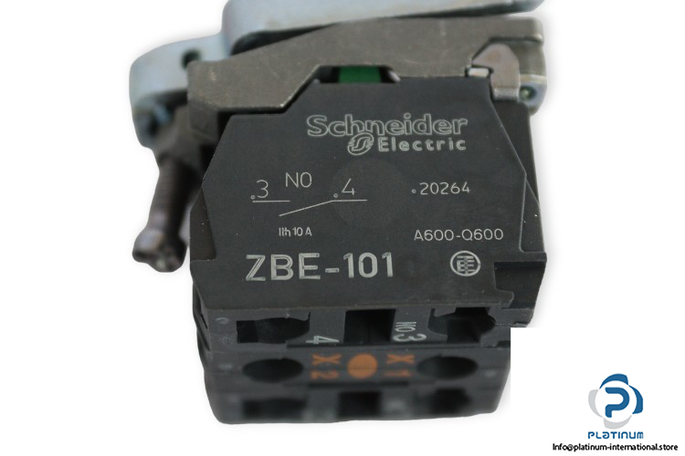 schneider-electric-XB4-BW35B5-illuminated-push-button-(new)-1