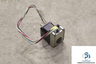 schneider-ilp2r422mb1a-stepper-motor-1