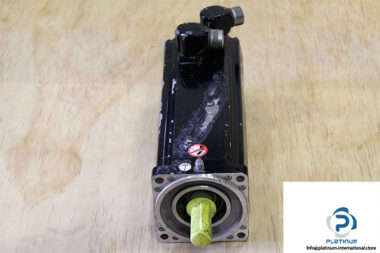 schneider-sh31003p11f2000-servo-motor-1